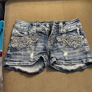 Miss me Jean shorts size 26!
